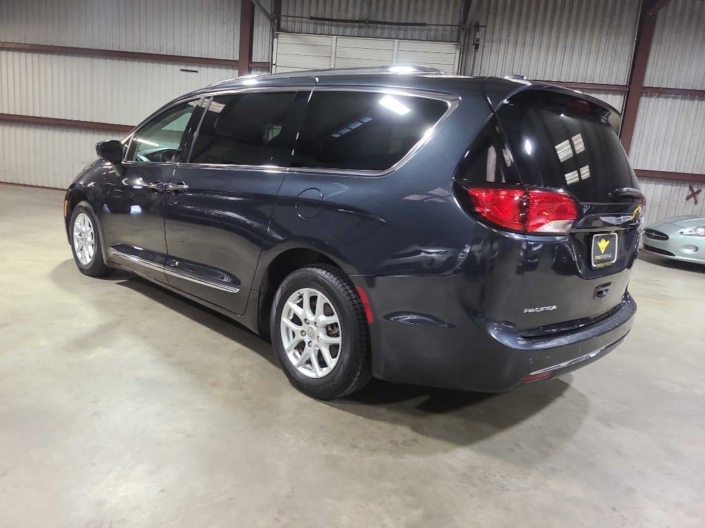 Chrysler Pacifica Touring L FWD 2020