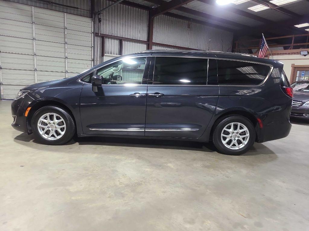 Chrysler Pacifica Touring L FWD 2020