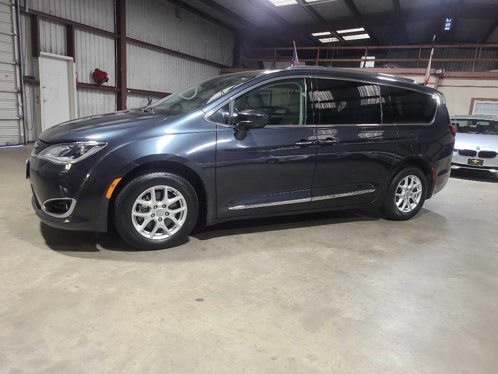 Chrysler Pacifica Touring L FWD 2020