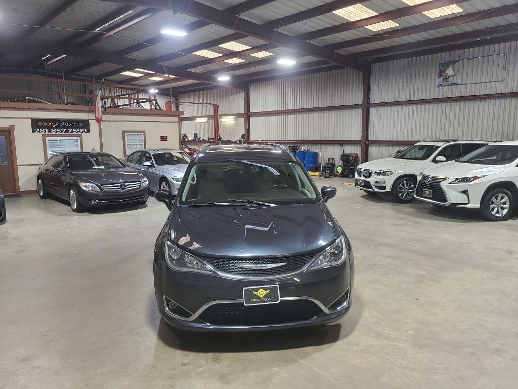 Chrysler Pacifica Touring L FWD 2020