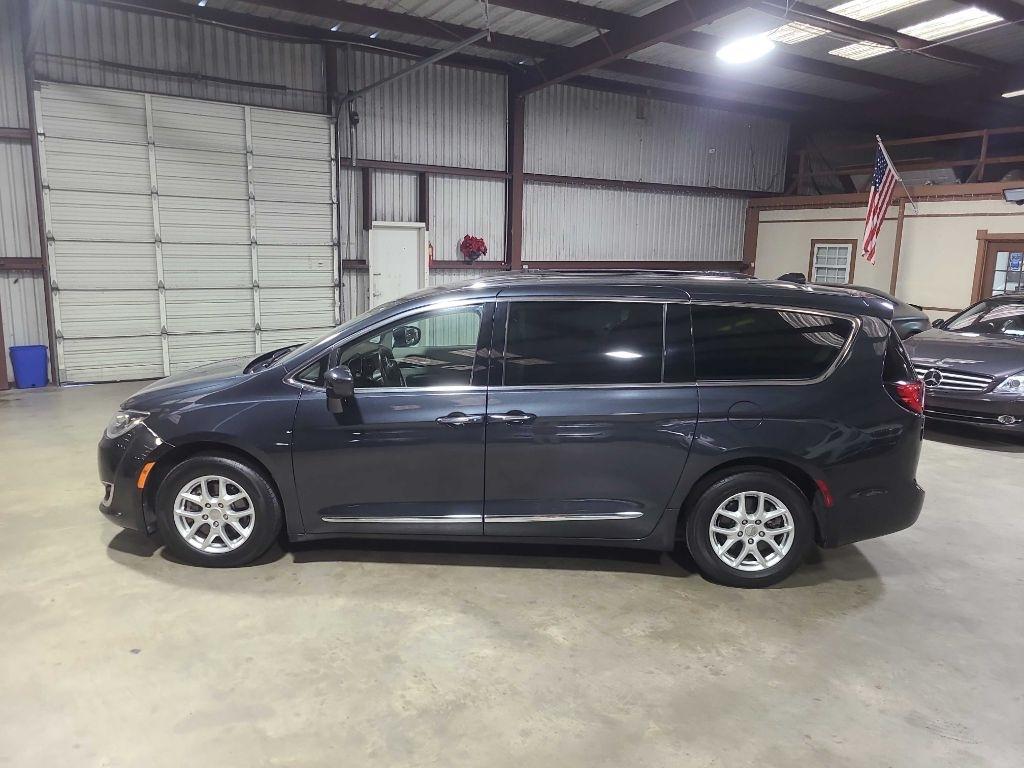 Chrysler Pacifica Touring L FWD 2020