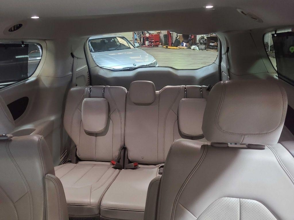 Chrysler Pacifica Touring L FWD 2020