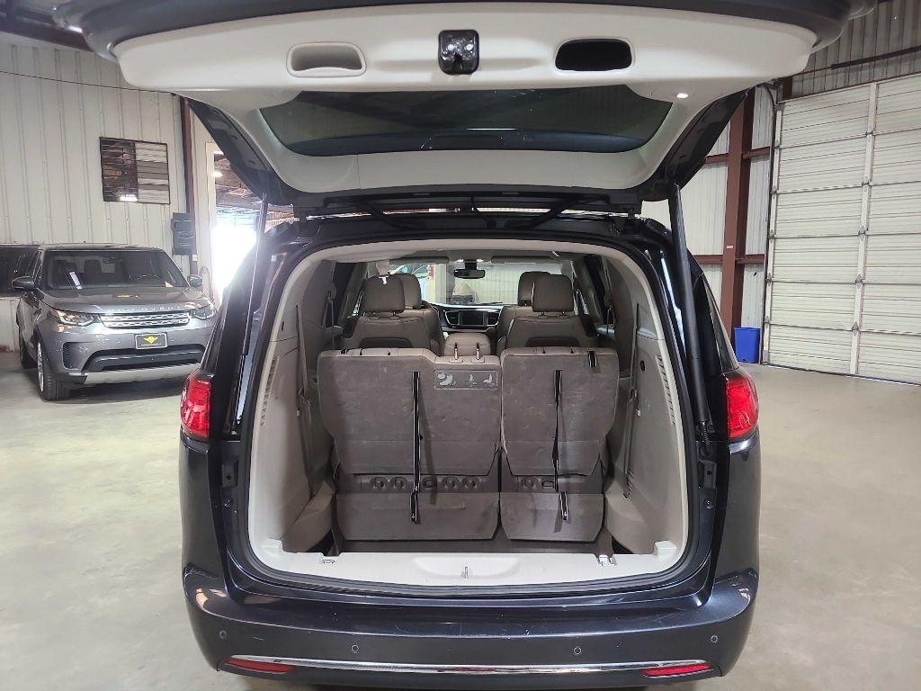 Chrysler Pacifica Touring L FWD 2020