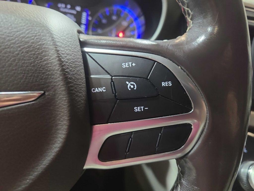 Chrysler Pacifica Touring L FWD 2020