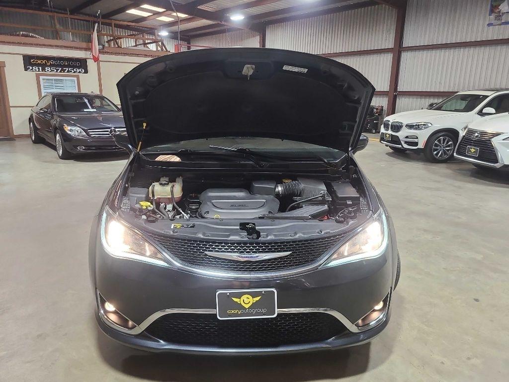 Chrysler Pacifica Touring L FWD 2020