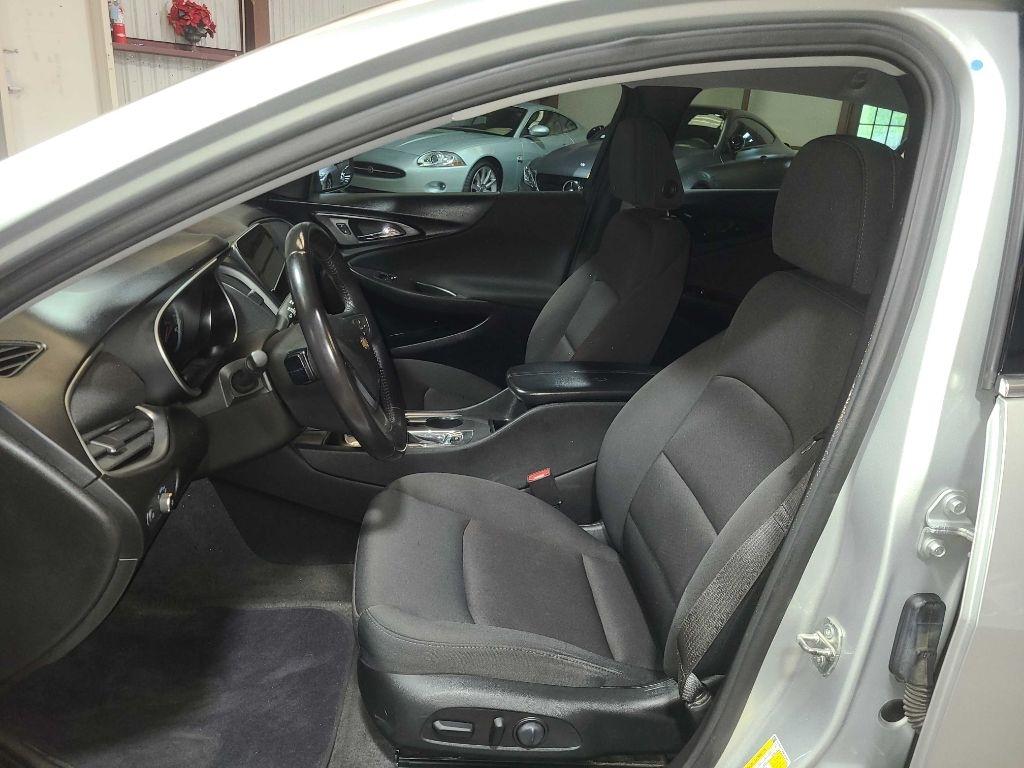 Chevrolet Malibu 4dr Sdn LT 2022