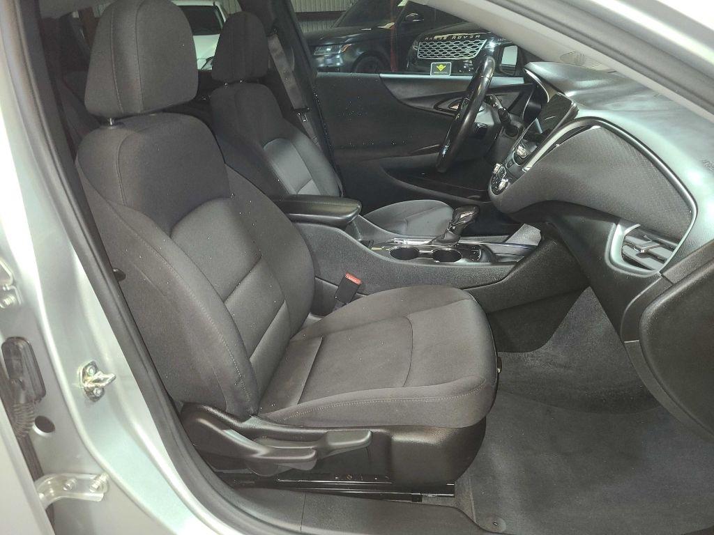 Chevrolet Malibu 4dr Sdn LT 2022