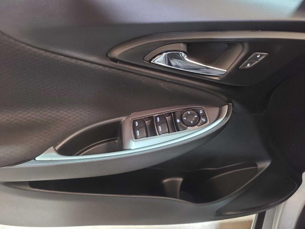 Chevrolet Malibu 4dr Sdn LT 2022