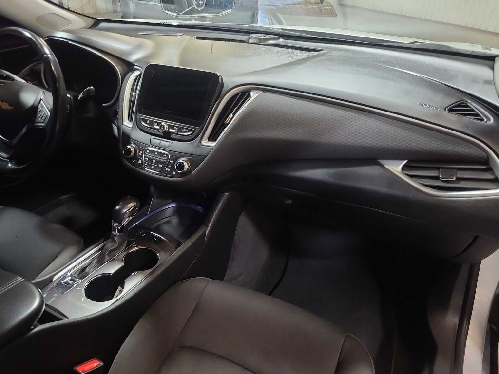 Chevrolet Malibu 4dr Sdn LT 2022