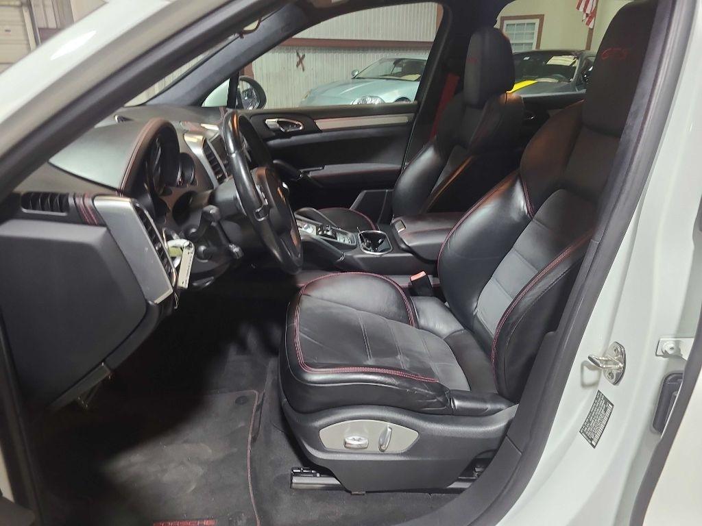 Porsche Cayenne AWD 4dr GTS 2014