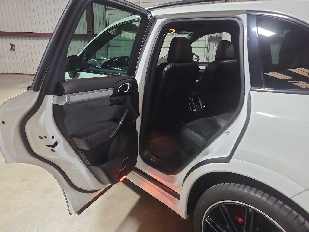 Porsche Cayenne AWD 4dr GTS 2014
