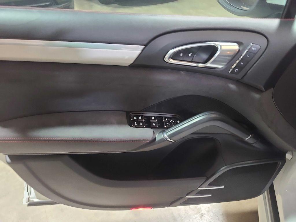 Porsche Cayenne AWD 4dr GTS 2014