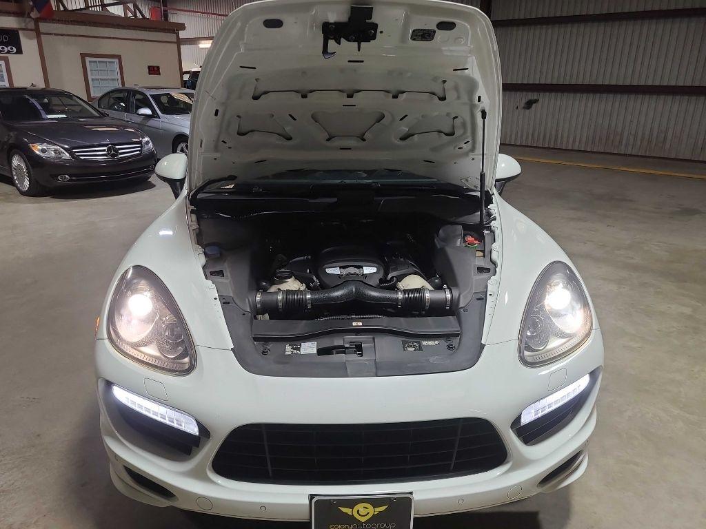 Porsche Cayenne AWD 4dr GTS 2014