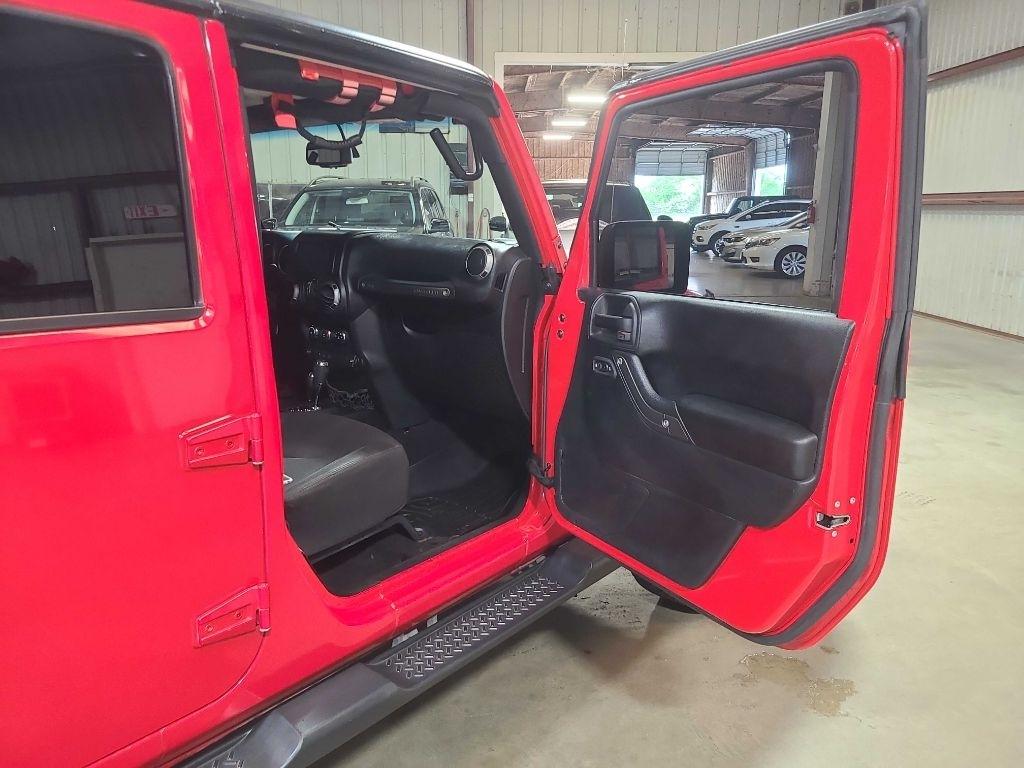 Jeep Wrangler Unlimited 4WD 4dr Sport 2016