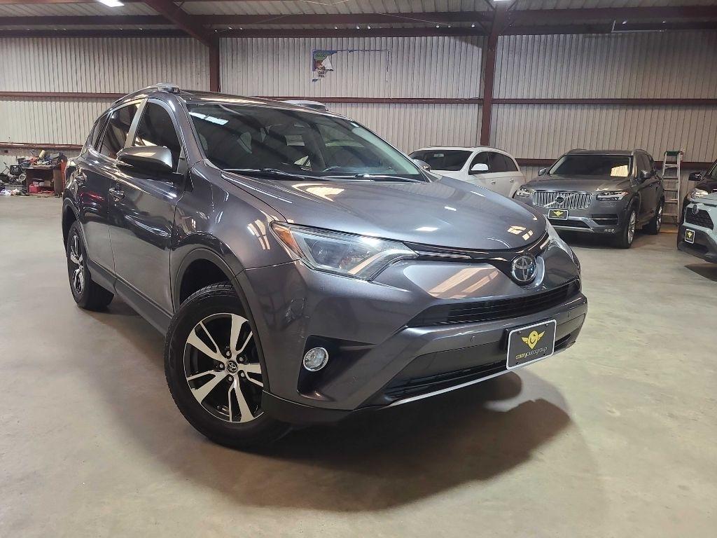 Toyota RAV4 Adventure FWD (Natl) 2018