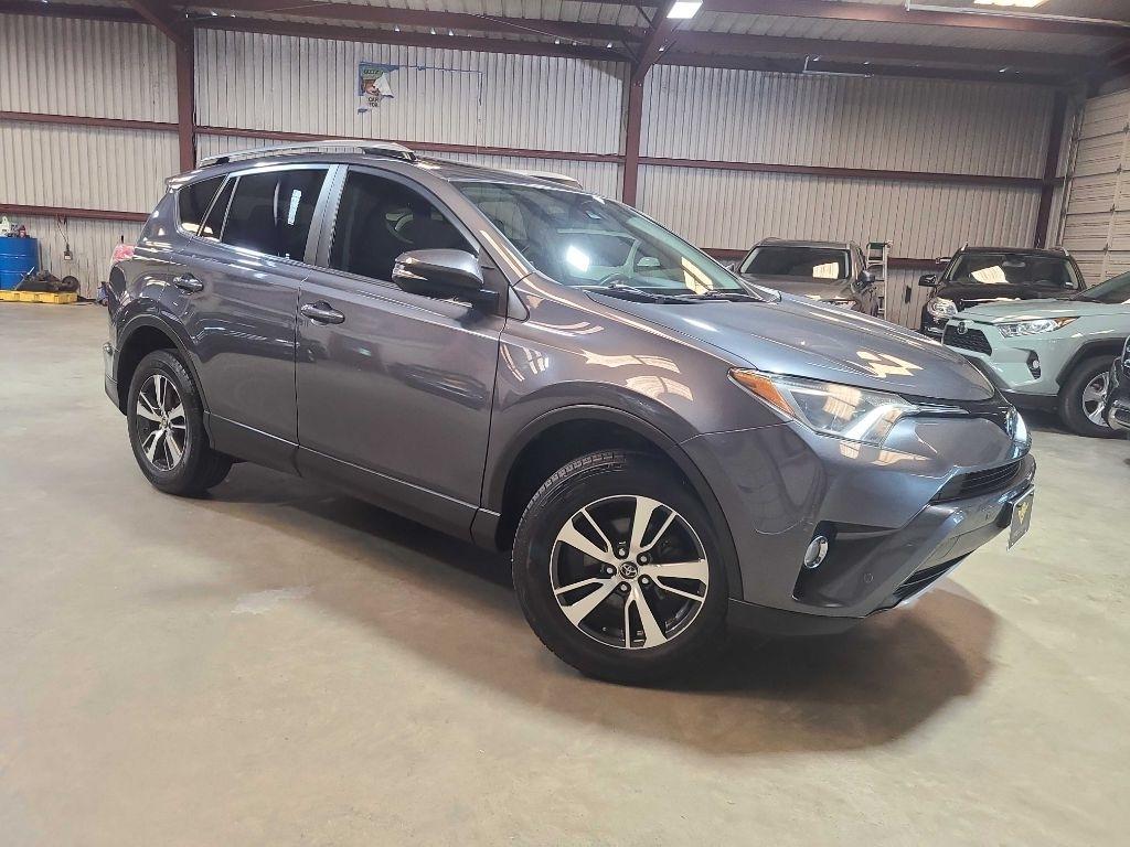 Toyota RAV4 Adventure FWD (Natl) 2018