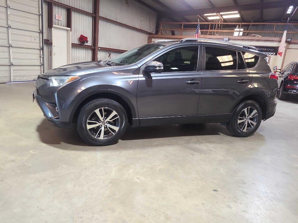 Toyota RAV4 Adventure FWD (Natl) 2018