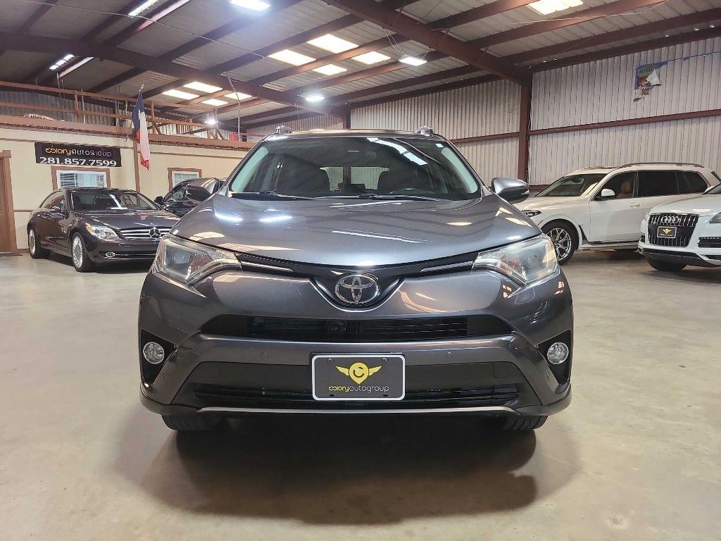 Toyota RAV4 Adventure FWD (Natl) 2018