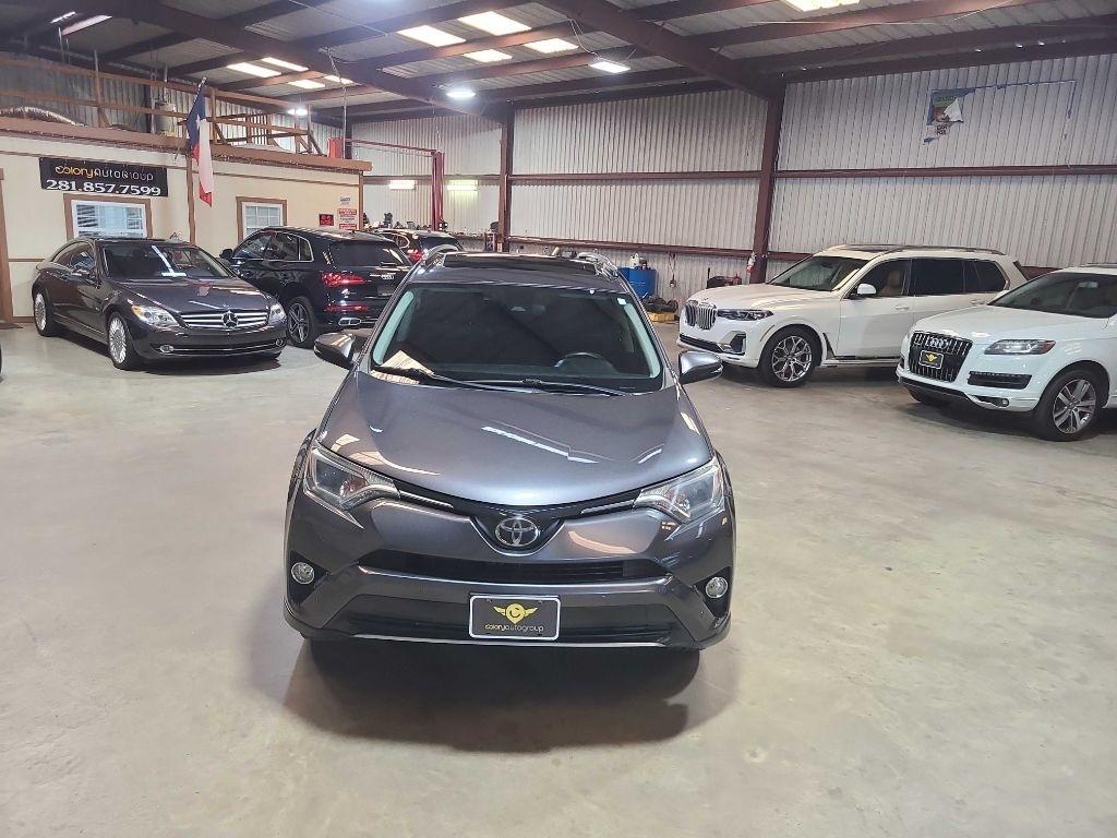 Toyota RAV4 Adventure FWD (Natl) 2018