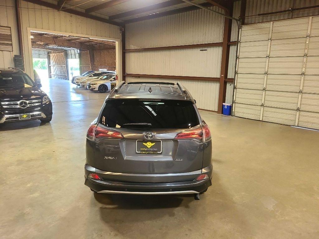 Toyota RAV4 Adventure FWD (Natl) 2018