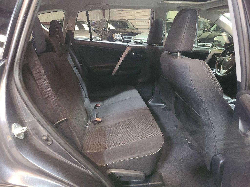 Toyota RAV4 Adventure FWD (Natl) 2018