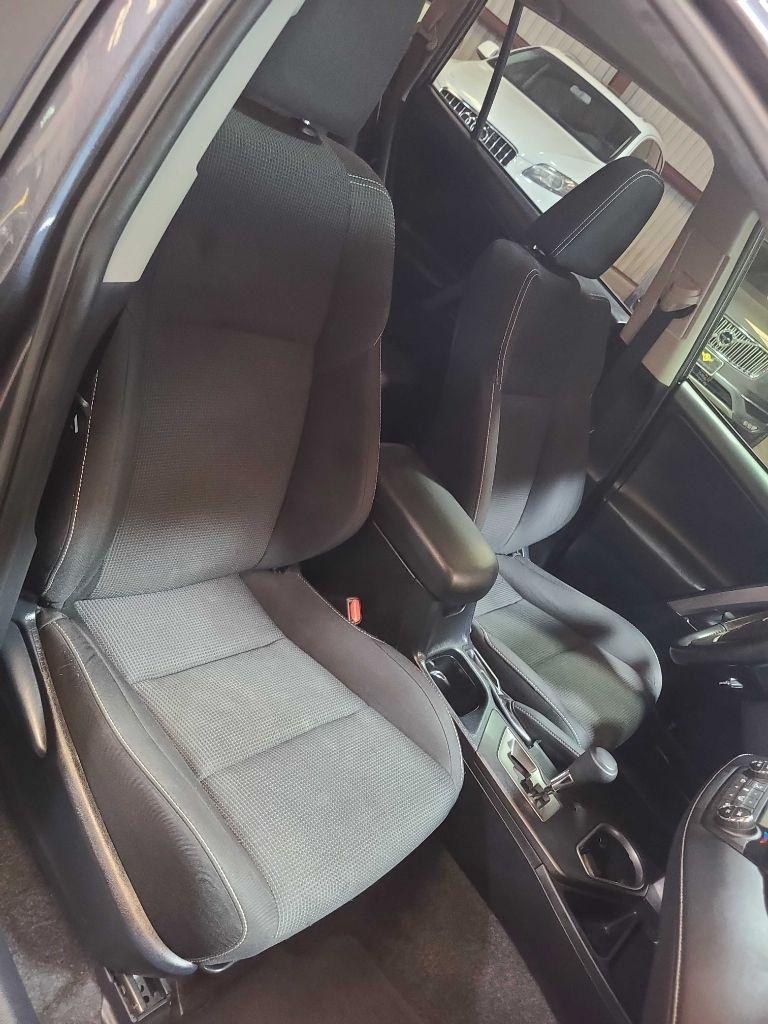 Toyota RAV4 Adventure FWD (Natl) 2018