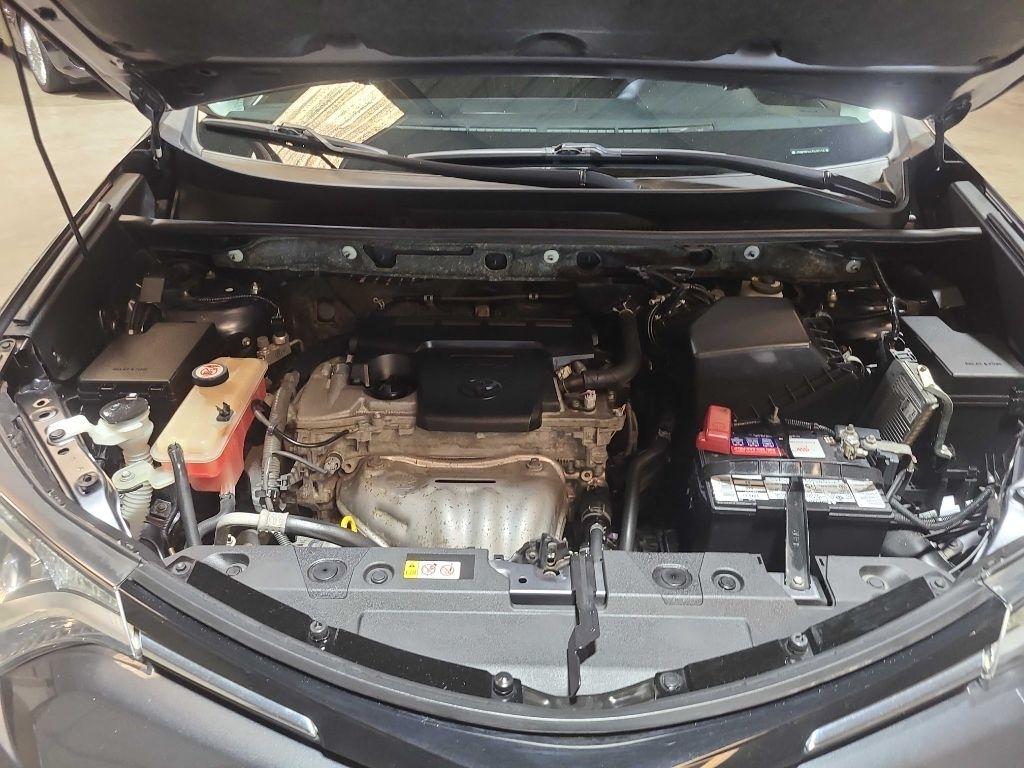Toyota RAV4 Adventure FWD (Natl) 2018