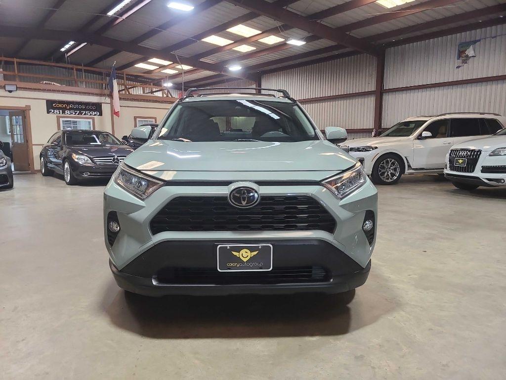 Toyota RAV4 XLE FWD (Natl) 2020