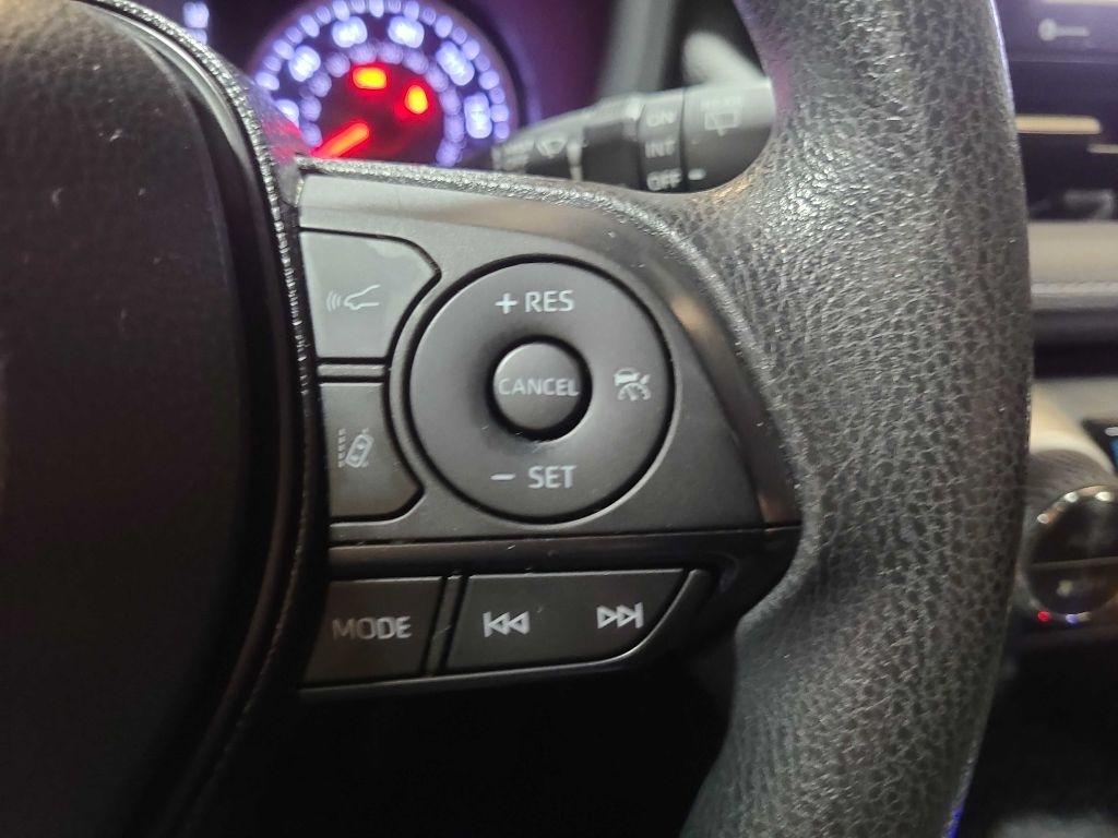 Toyota RAV4 XLE FWD (Natl) 2020