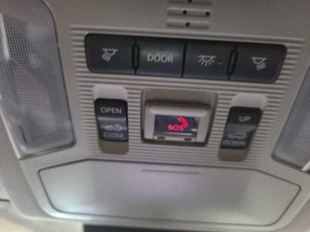 Toyota RAV4 XLE FWD (Natl) 2020