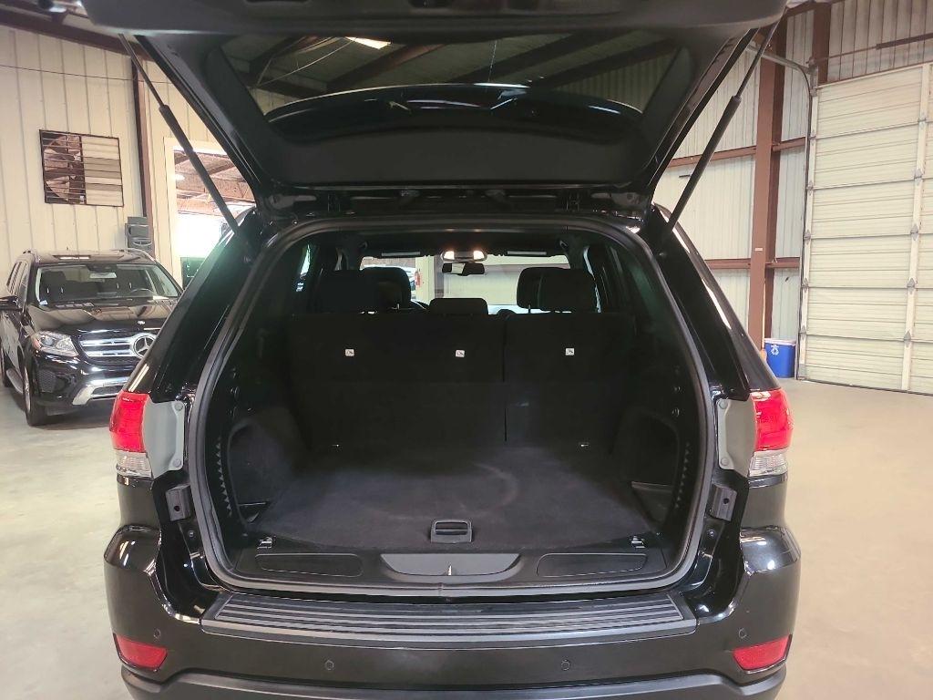Jeep Grand Cherokee 4WD 4dr Laredo 2016