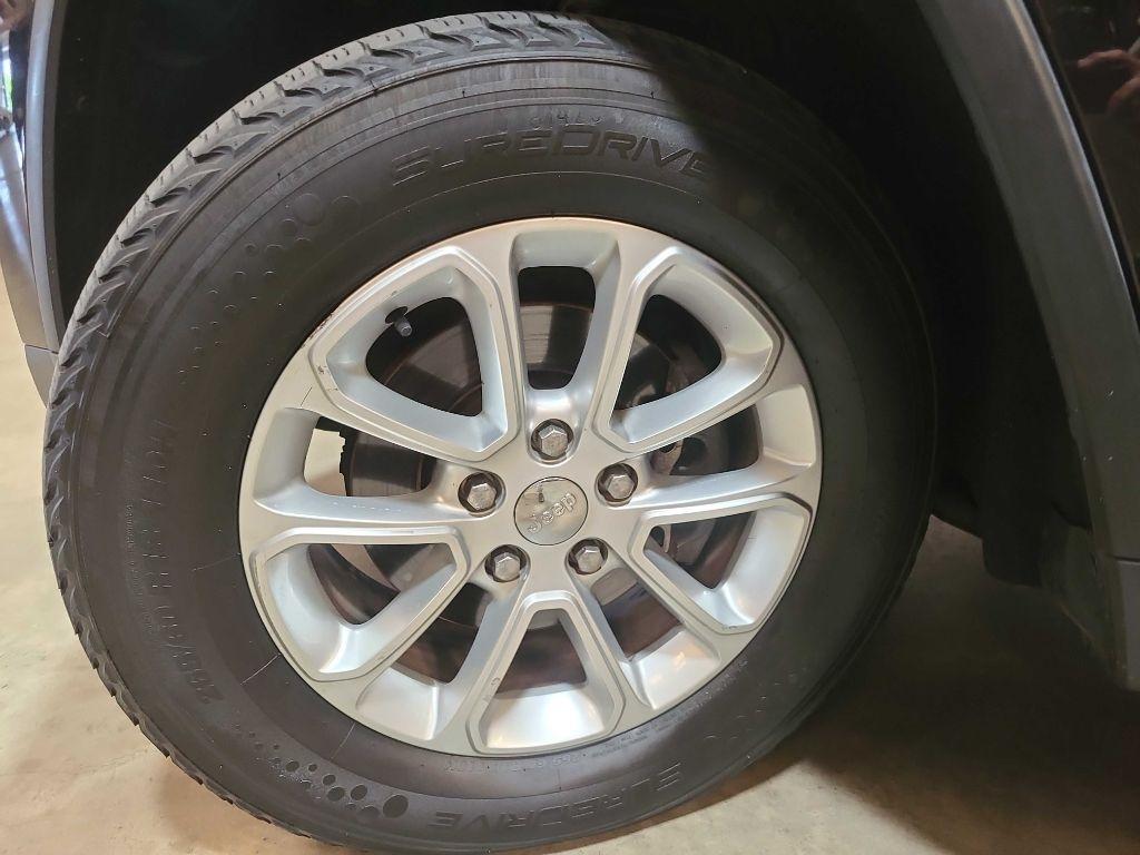 Jeep Grand Cherokee 4WD 4dr Laredo 2016