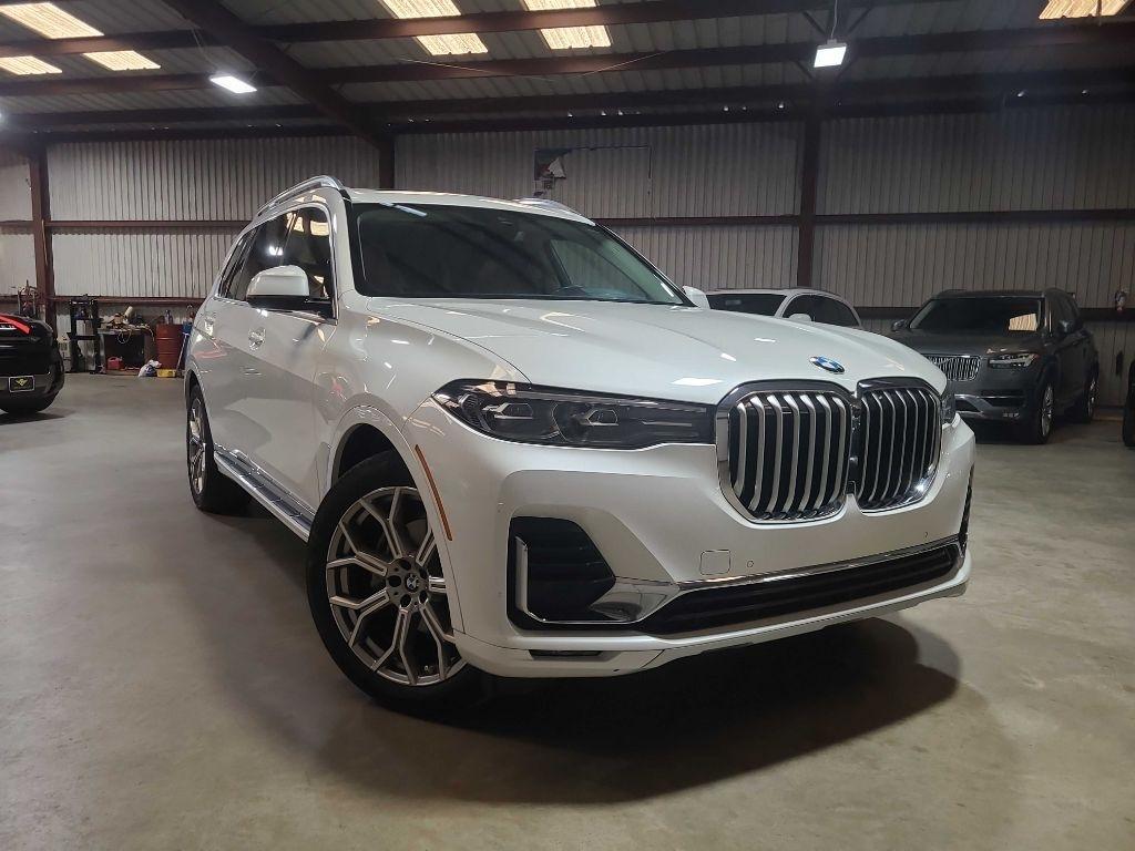 BMW X7 xDrive40i Sports Activity Vehicle 2021