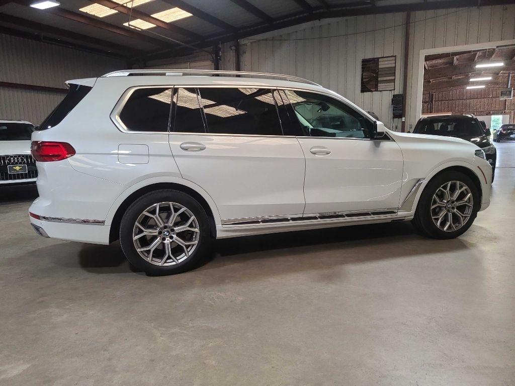 BMW X7 xDrive40i Sports Activity Vehicle 2021