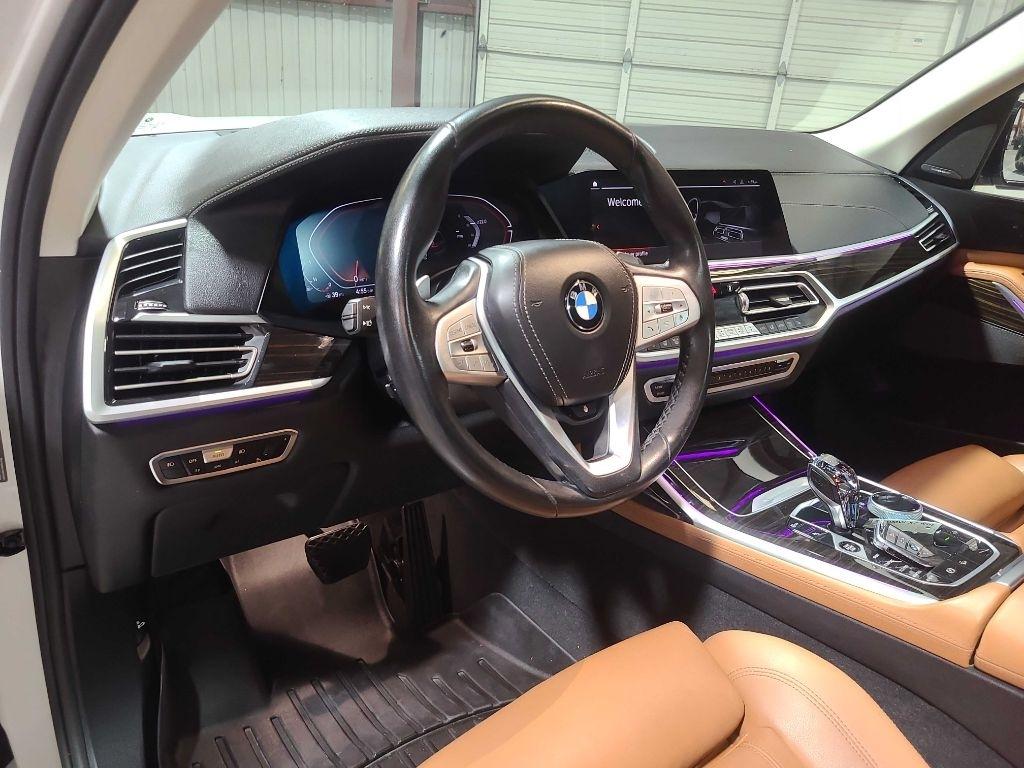 BMW X7 xDrive40i Sports Activity Vehicle 2021