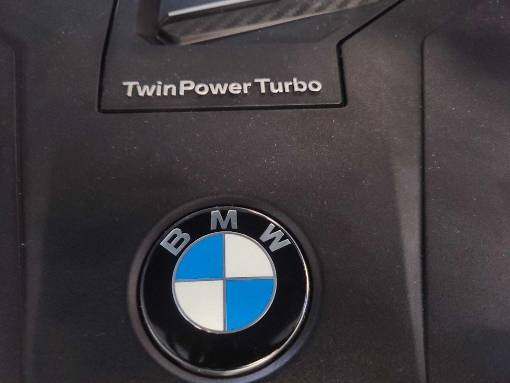 BMW X7 xDrive40i Sports Activity Vehicle 2021