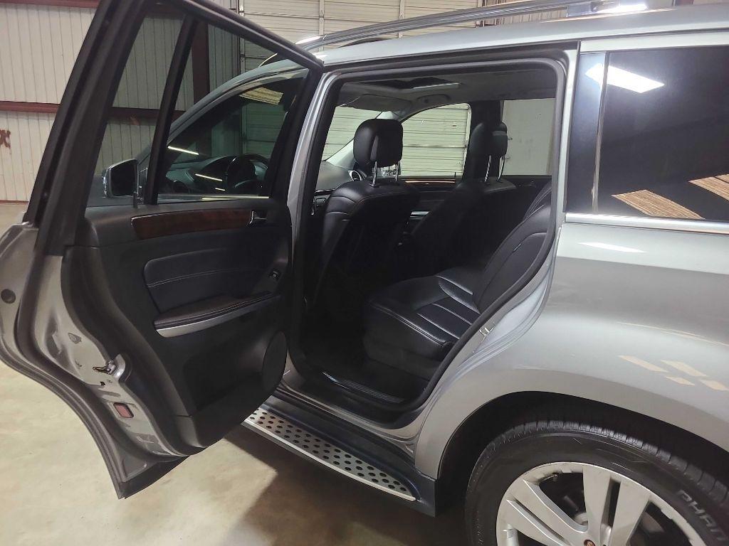 Mercedes-Benz GL-Class 4MATIC 4dr GL 450 2011