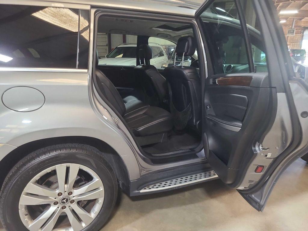 Mercedes-Benz GL-Class 4MATIC 4dr GL 450 2011
