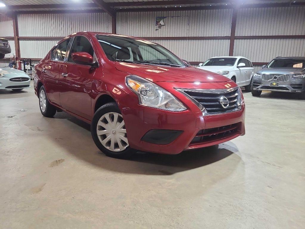 Nissan Versa Sedan SV CVT 2018