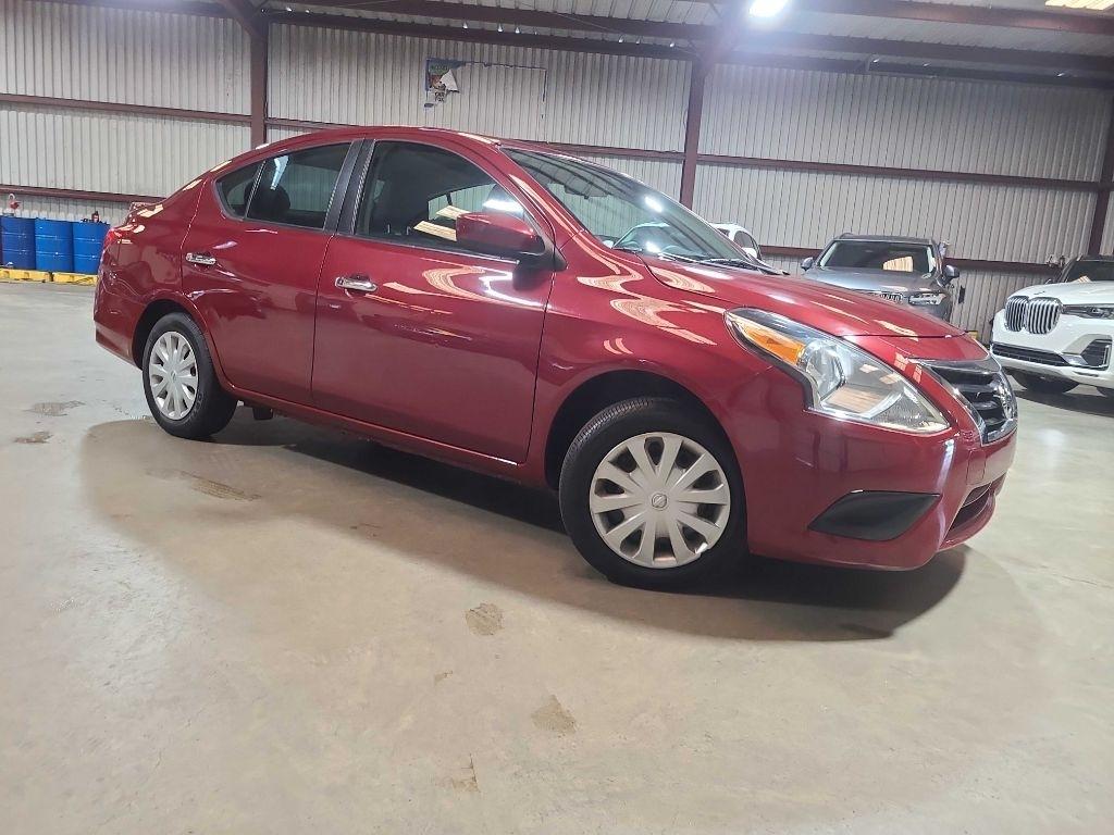 Nissan Versa Sedan SV CVT 2018