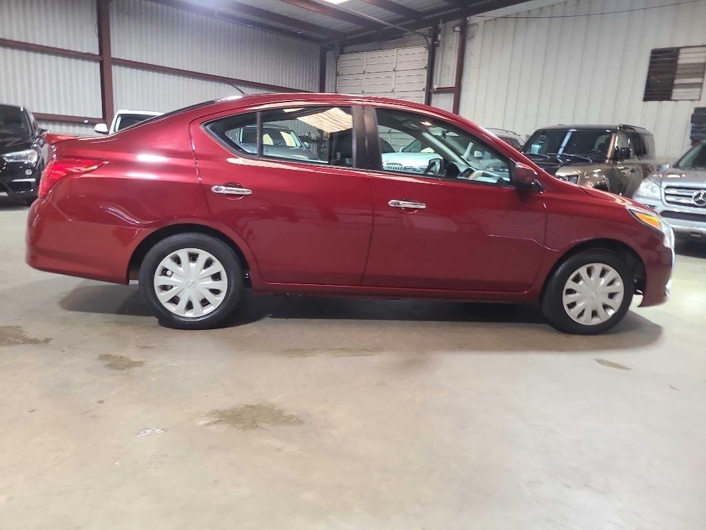 Nissan Versa Sedan SV CVT 2018