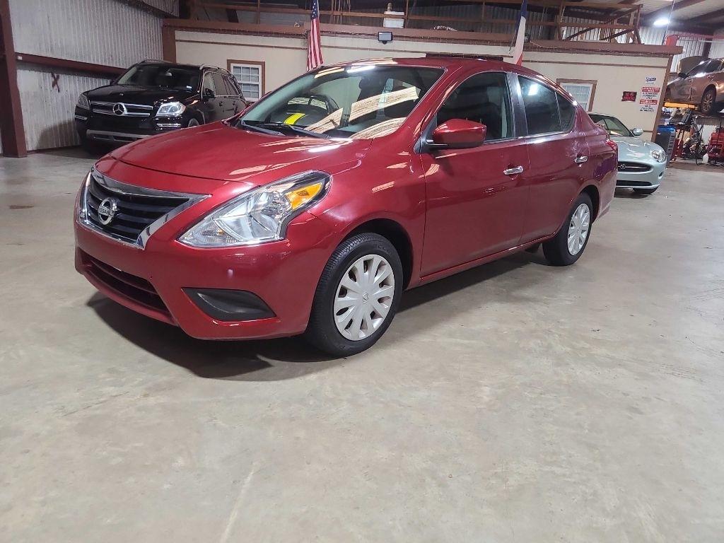 Nissan Versa Sedan SV CVT 2018