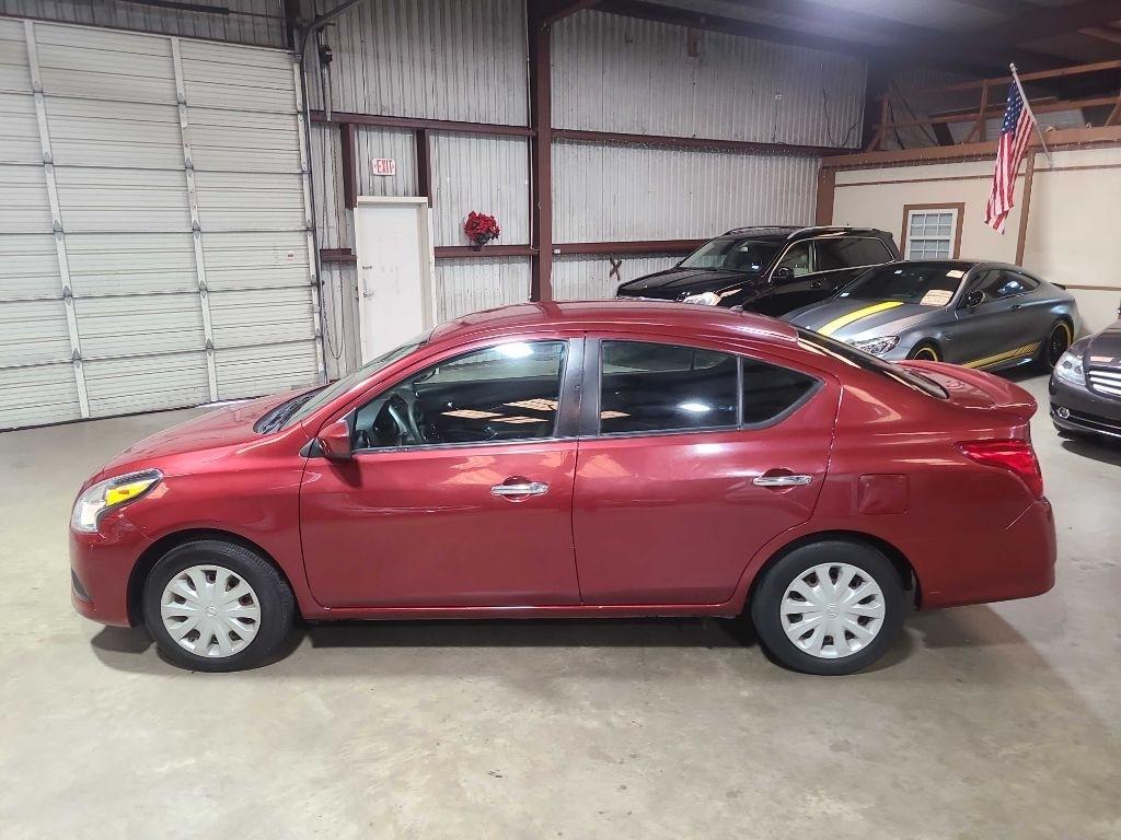Nissan Versa Sedan SV CVT 2018