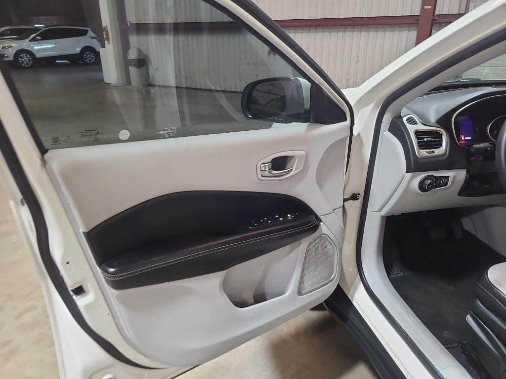 Jeep Compass Latitude FWD 2020