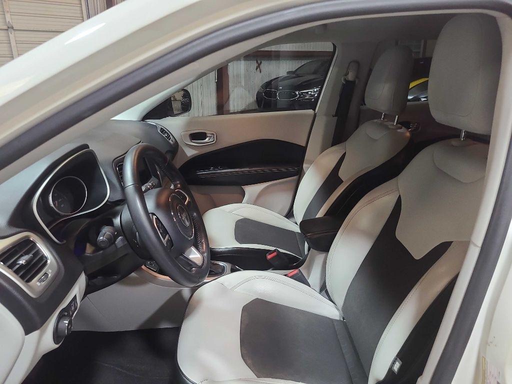 Jeep Compass Latitude FWD 2020