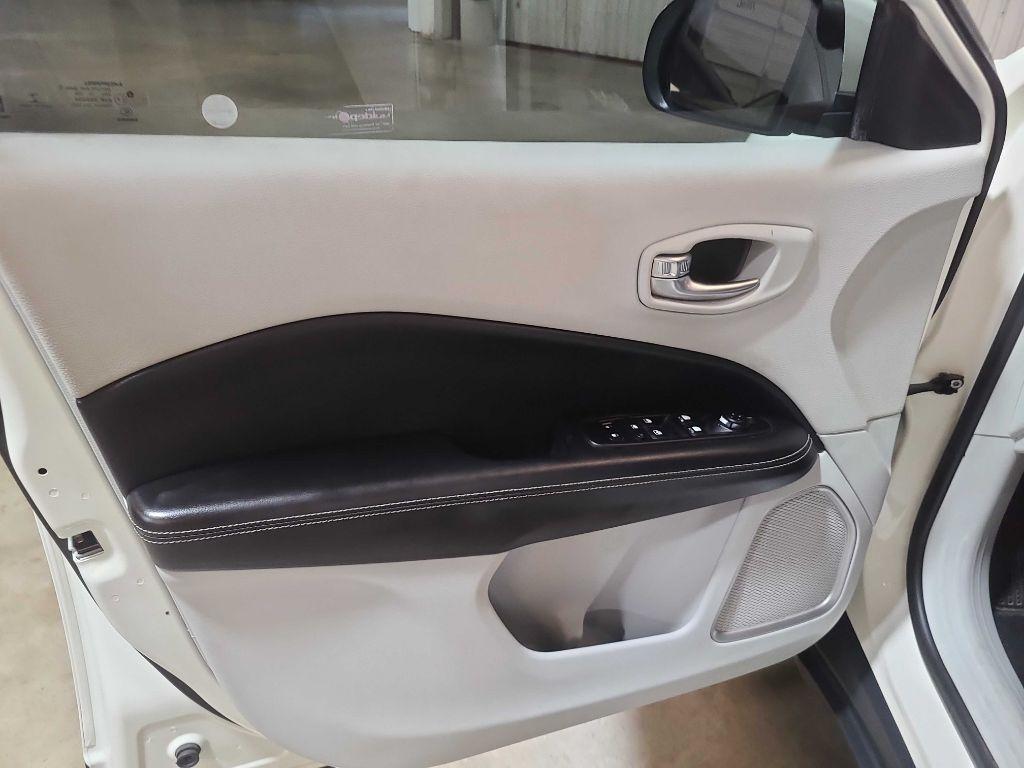 Jeep Compass Latitude FWD 2020