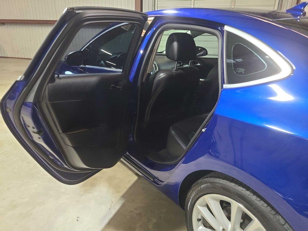 Buick Verano 4dr Sdn Leather Group 2014