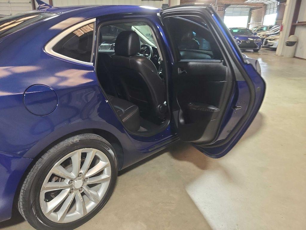 Buick Verano 4dr Sdn Leather Group 2014