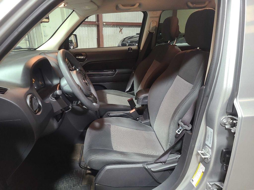 Jeep Patriot FWD 4dr Sport 2015
