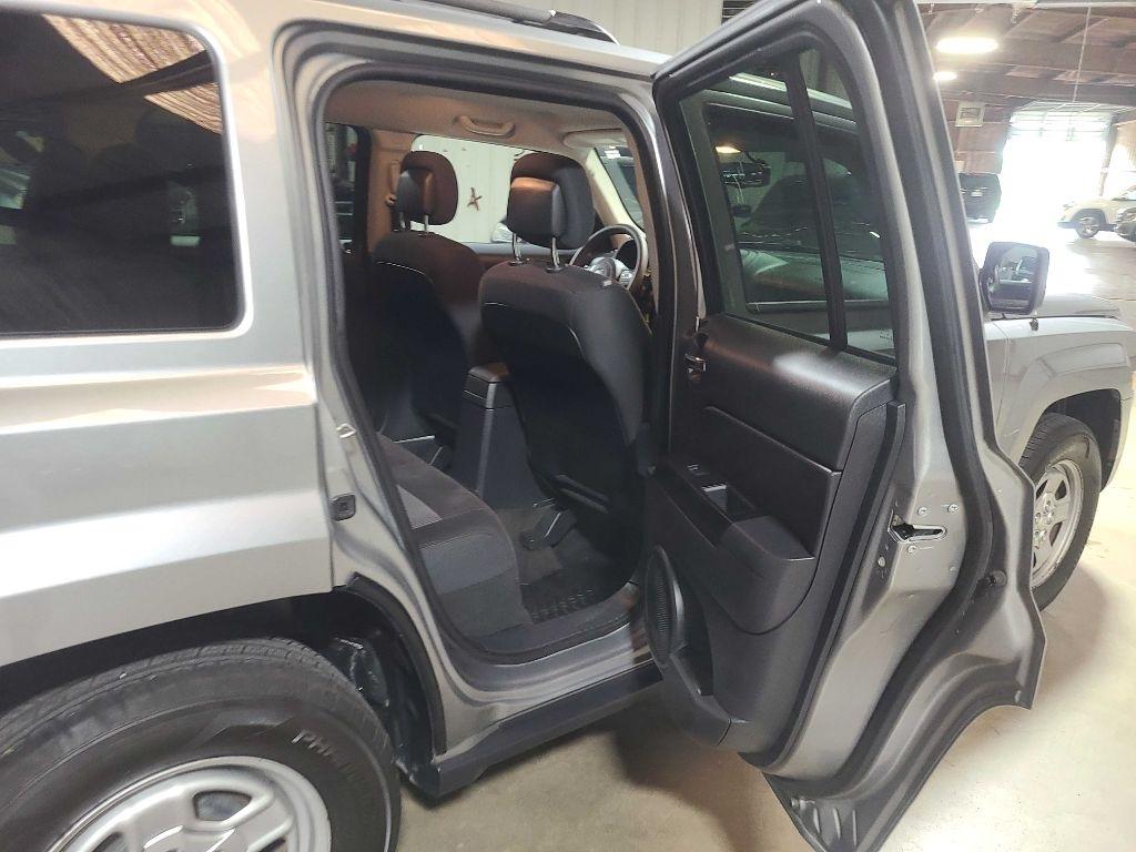 Jeep Patriot FWD 4dr Sport 2015